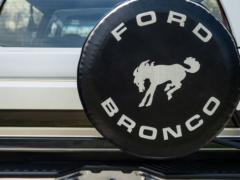 Used 1993 Ford Bronco XLT AWD/4WD image 33