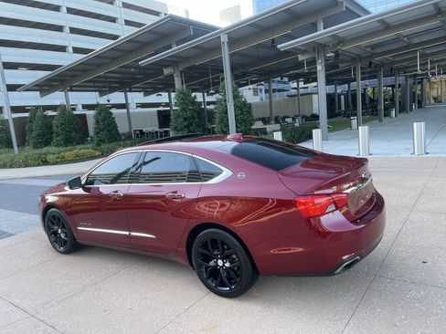 Used 2018 Chevrolet Impala Premier w/ Premier Convenience Package FWD image 7