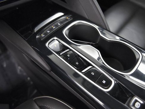 Used 2021 Buick Envision Essence image 21