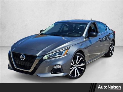 Used 2020 Nissan Altima 2.5 SR image 1