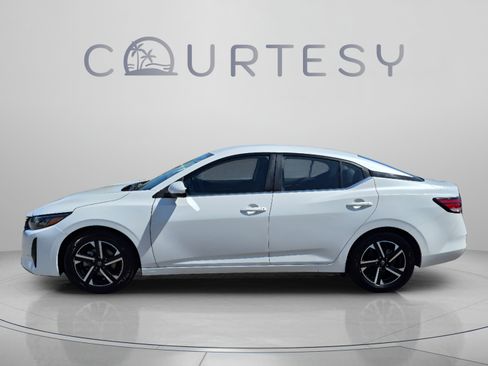 Certified 2024 Nissan Sentra SV FWD image 2