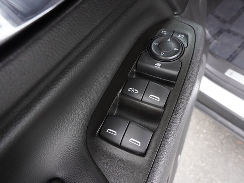 Used 2020 Chevrolet Equinox Premier image 15