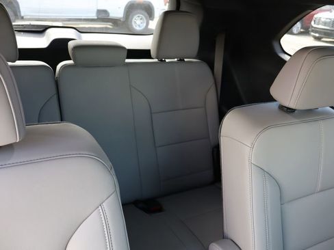 New 2026 GMC Acadia Elevation w/ Elevation Premium Package AWD/4WD image 24