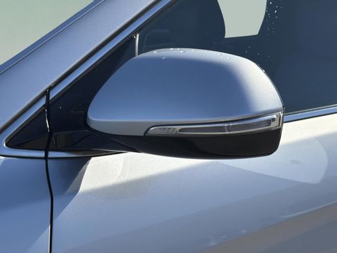 Used 2016 Hyundai Santa Fe Limited w/ Option Group 04 image 39