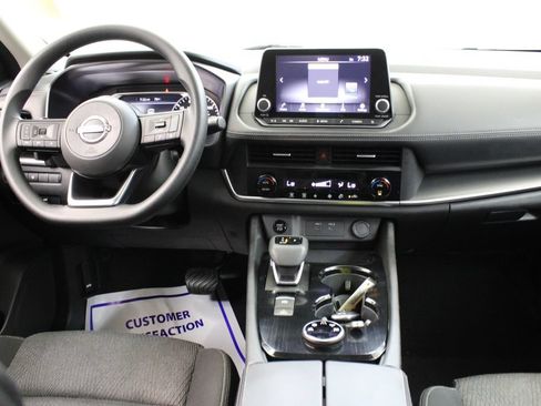 Certified 2024 Nissan Rogue SV AWD/4WD image 9