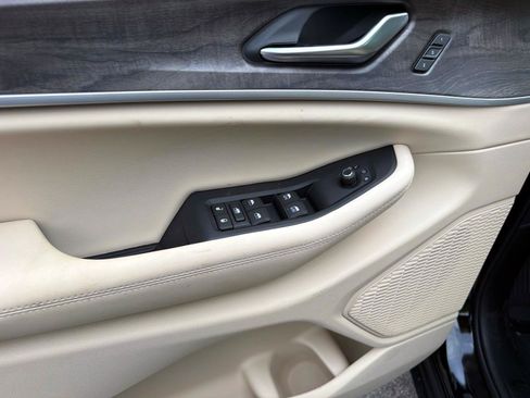 New 2026 Jeep Grand Cherokee Limited AWD/4WD image 11
