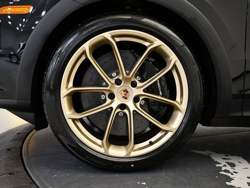 New 2026 Porsche Cayenne Turbo GT AWD/4WD image 15