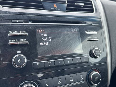 Used 2015 Nissan Altima 2.5 S w/ Special Edition Package image 28