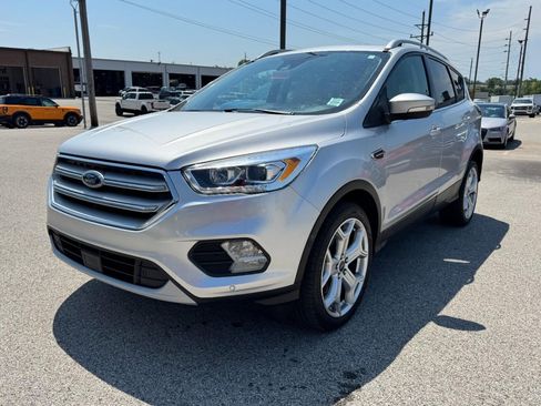 Used 2019 Ford Escape Titanium AWD/4WD image 8