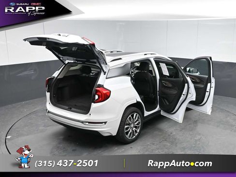 Used 2023 GMC Terrain Denali image 26