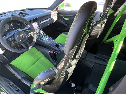 Certified 2019 Porsche 911 GT3 RS image 18