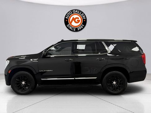 Used 2021 GMC Yukon SLT w/ SLT Premium Package image 4