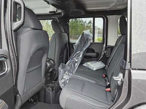 New 2025 Jeep Wrangler Sahara w/ Technology Group image 11