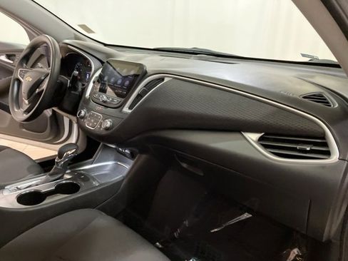 Used 2023 Chevrolet Malibu LT image 22
