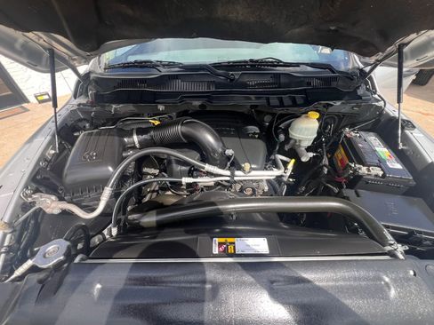 Used 2014 RAM 1500 Express AWD/4WD image 21