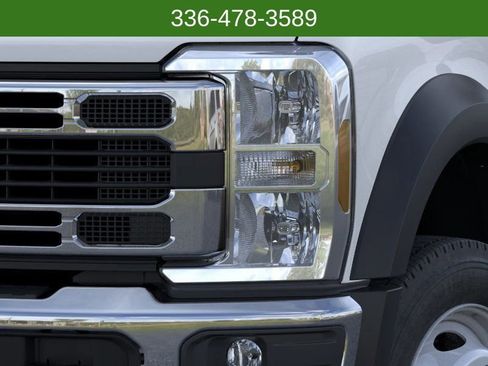 New 2025 Ford F450 XL w/ XL Chrome Package image 18