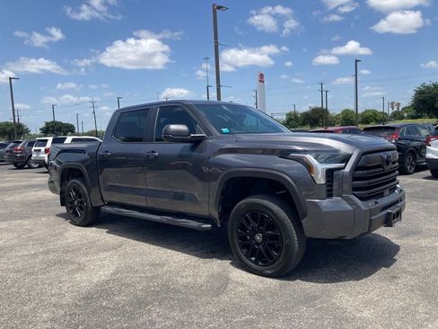 Used 2026 Toyota Tundra SR5 w/ SX Package RWD image 3
