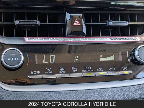 Used 2024 Toyota Corolla LE FWD image 22