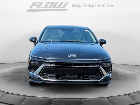Certified 2025 Hyundai Sonata SEL FWD image 2