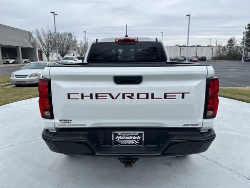 Used 2024 Chevrolet Colorado ZR2 image 9