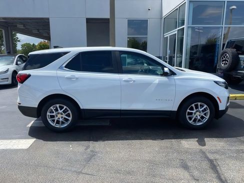 Used 2023 Chevrolet Equinox LT AWD/4WD image 11