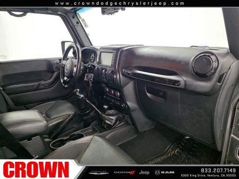 Used 2016 Jeep Wrangler Unlimited Sahara image 14