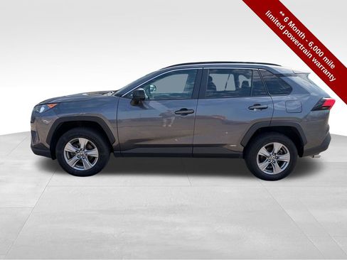 Used 2022 Toyota RAV4 LE image 2
