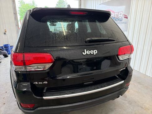 Used 2018 Jeep Grand Cherokee Limited AWD/4WD image 4