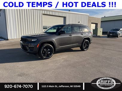 New 2025 Jeep Grand Cherokee Limited w/ Black Appearance Package