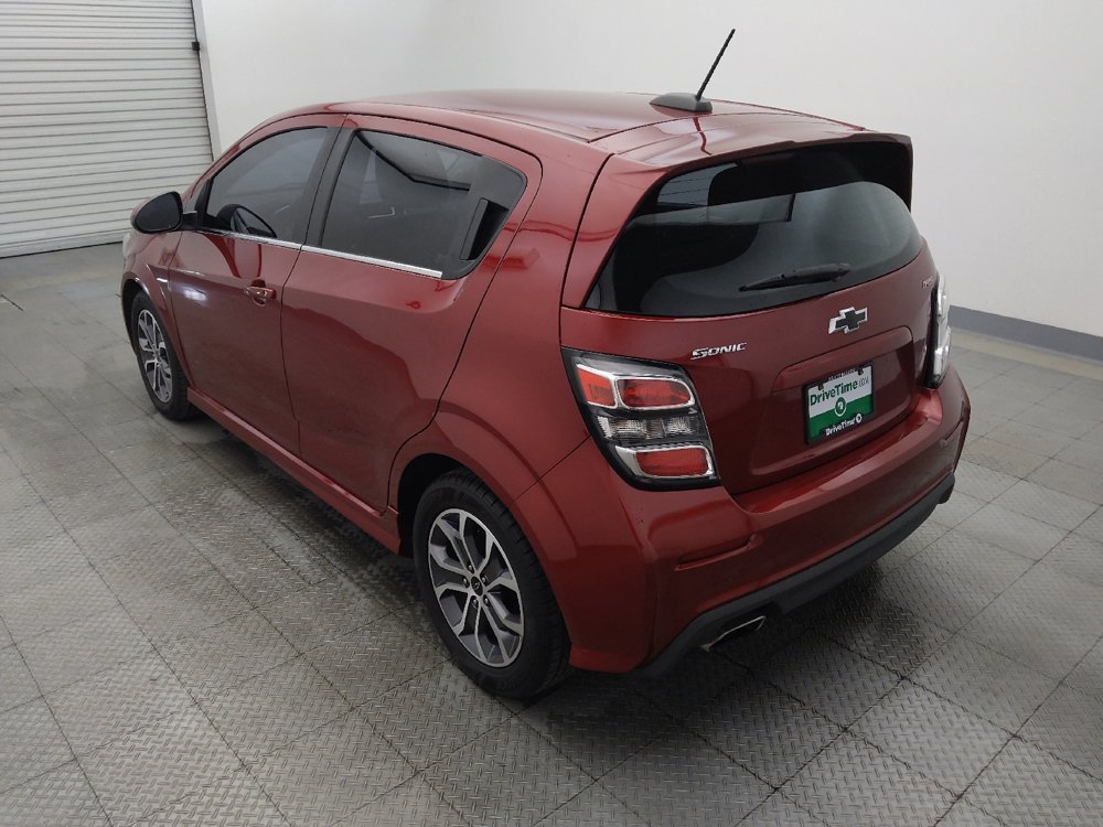 Used 2020 Chevrolet Sonic LT w/ Convenience Package FWD image 5