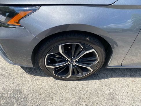 Certified 2024 Nissan Altima 2.5 SR FWD image 11