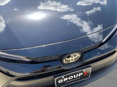 Used 2025 Toyota Corolla LE FWD image 29