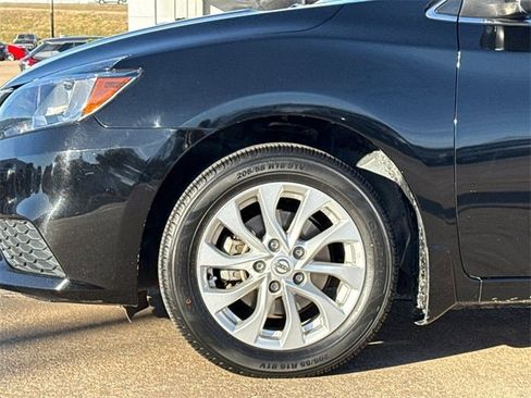 Used 2019 Nissan Sentra S w/ Appearance Package image 6