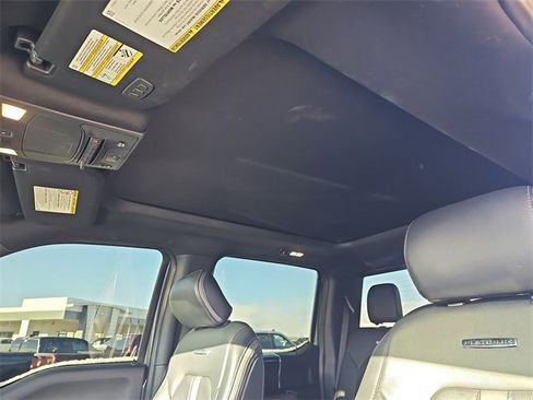 Used 2022 Ford F350 Platinum w/ FX4 Off-Road Package image 15