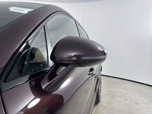 Certified 2023 Porsche Macan S AWD/4WD image 12