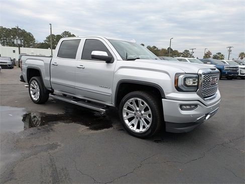 Used 2018 GMC Sierra 1500 Denali image 3