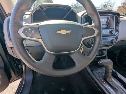 Used 2017 Chevrolet Colorado W/T w/ WT Convenience Package image 17