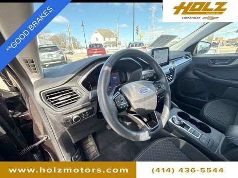 Used 2023 Ford Escape Active AWD/4WD image 10