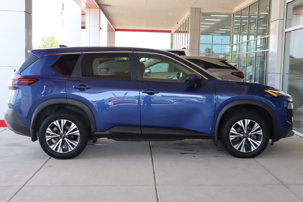 Used 2023 Nissan Rogue SV AWD/4WD image 11