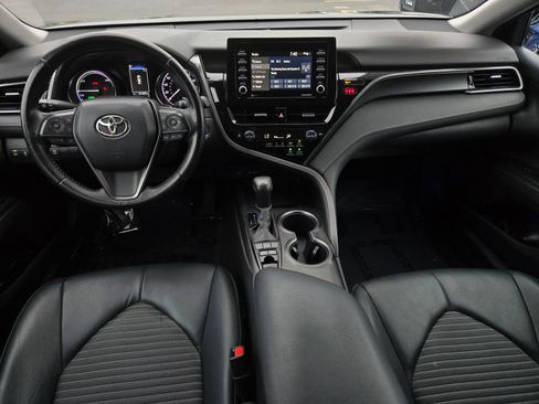 Certified 2022 Toyota Camry SE FWD image 13