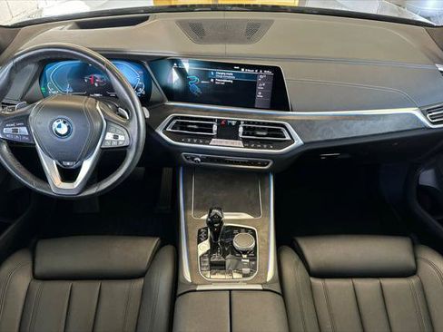 Used 2022 BMW X5 xDrive45e w/ Climate Comfort Package image 12