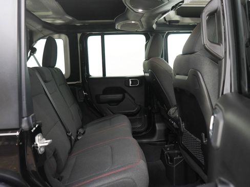 Used 2025 Jeep Wrangler Unlimited Rubicon w/ Dual Top Group AWD/4WD image 12