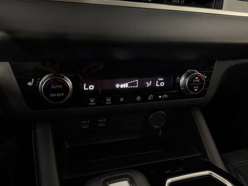 Used 2025 Mitsubishi Outlander SE FWD image 20