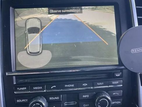 Used 2014 Porsche Cayenne S AWD/4WD image 27