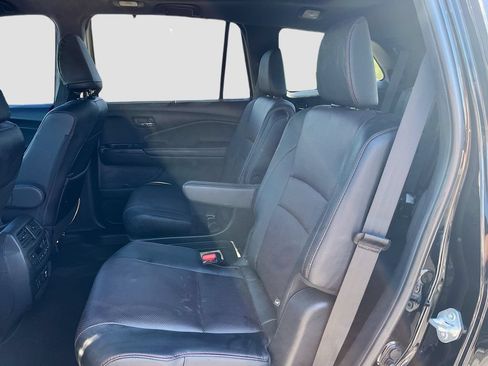 Used 2022 Honda Pilot Black Edition image 25