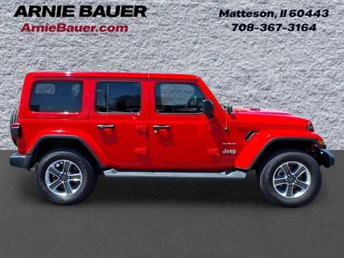 Used 2023 Jeep Wrangler Unlimited Sahara w/ LED Lighting Group AWD/4WD image 4