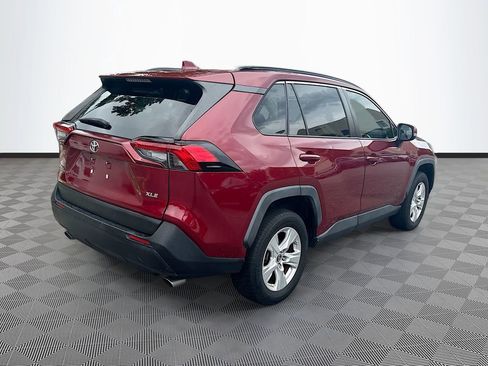 Used 2019 Toyota RAV4 XLE FWD image 6