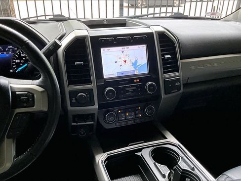 Used 2020 Ford F350 Lariat w/ Lariat Ultimate Package image 6