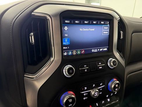 Used 2022 GMC Sierra 1500 SLT w/ SLT Premium Plus Package AWD/4WD image 18
