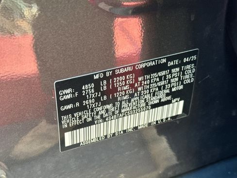 Used 2025 Subaru Outback Premium image 32